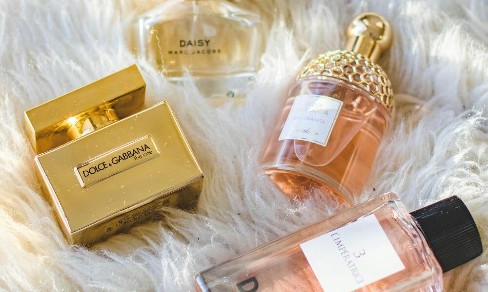 Ako skladovať parfémy, aby nestratili svoju vôňu? Tipy na správne skladovanie parfémov